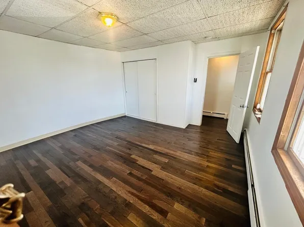 160 Bryant St #1, Malden, MA 02148