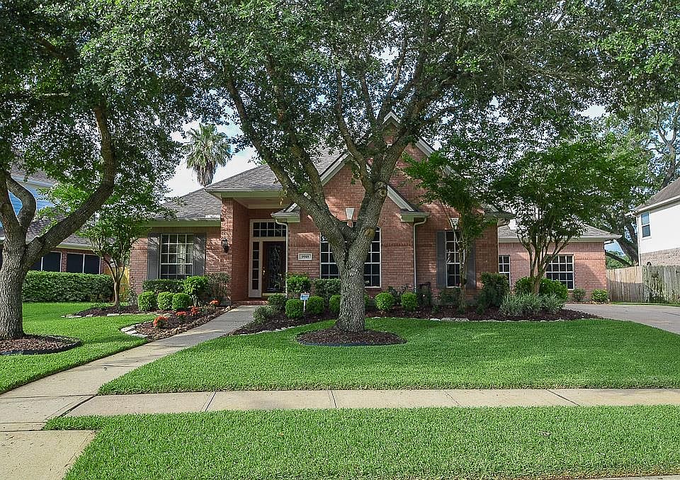 1st image of 9918 Sabine Cir