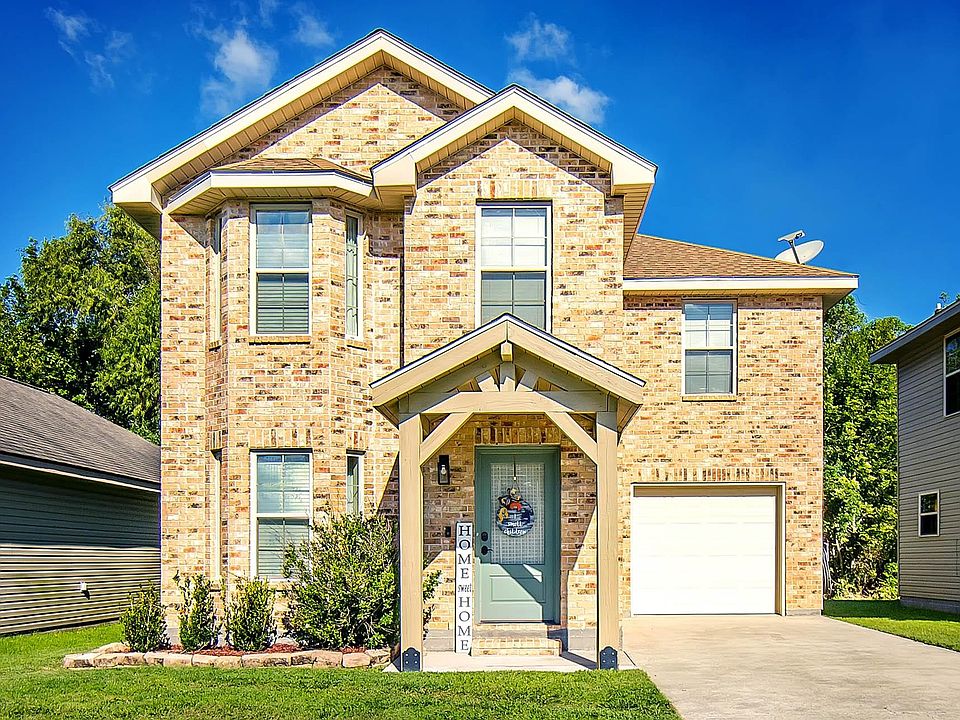 1st image of 162 Casa Dr