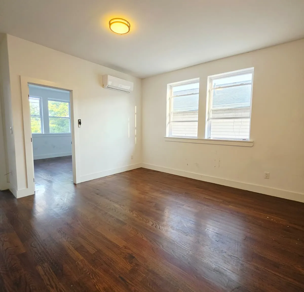 2 bed, 800 sqft, $2,100 — Photo 4