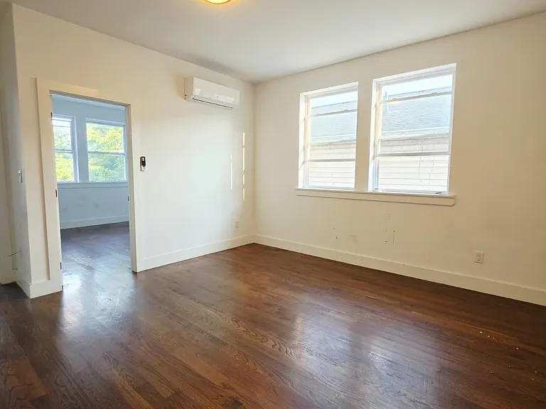 664 Ocean Ave #302E — Photo 4