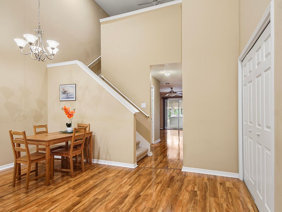 1st image of 70 Park Pl