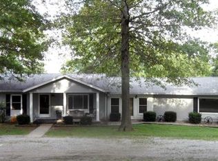 13051 Walnut St, Campbell Hill, IL 62916