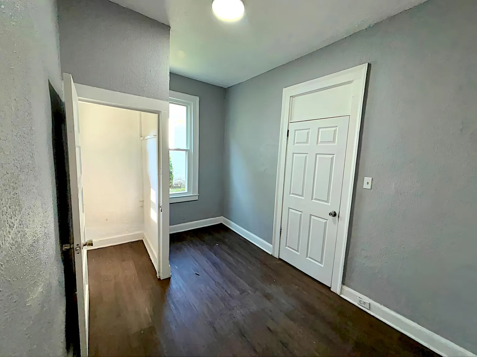 462 Wood - 1/2 — Photo 4