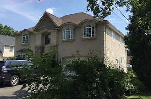 2nd image of 111 Delmar Ave