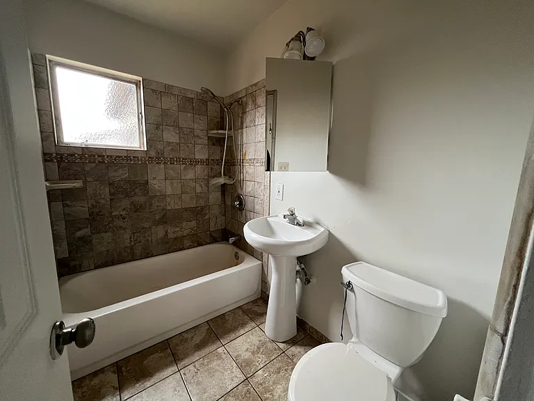 981 Calla Ave — Photo 9