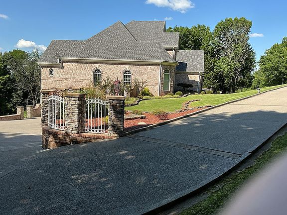 4th image of 1873 Dunroamin Ln