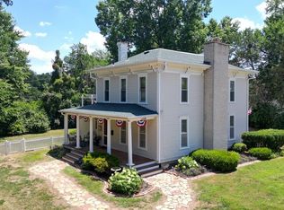 1720 SW Arnold Ave, Topeka, KS 66604