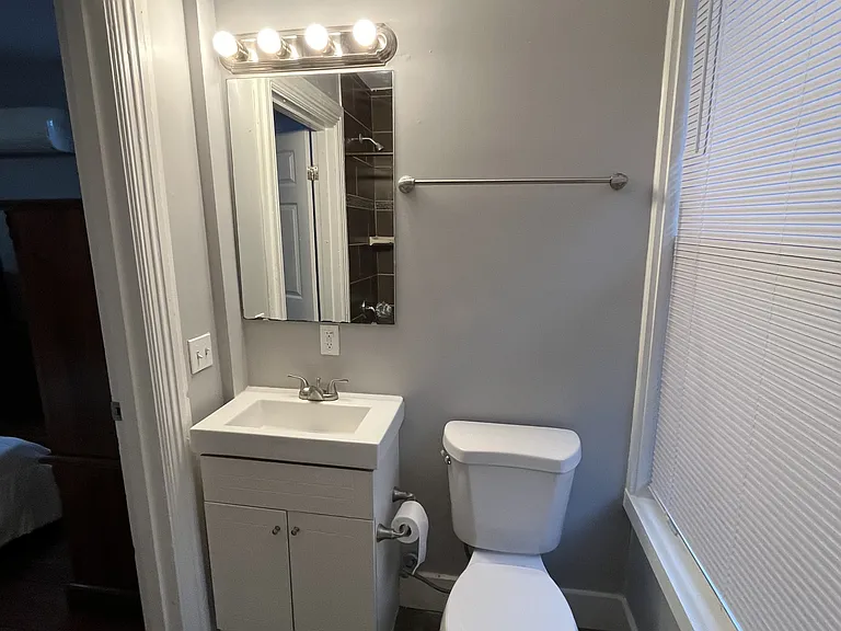 1605 N 2nd St #3 — Photo 6