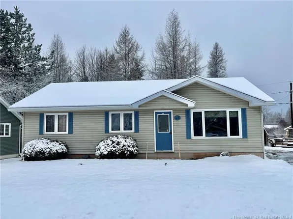 48 Dundee Dr, Salisbury, NB E4J 2B8
