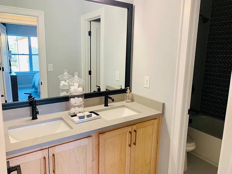 830 Kenway Ave — Photo 6
