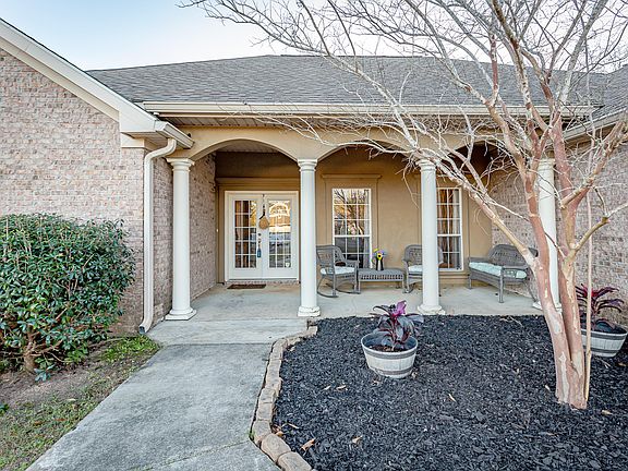 2nd image of 7101 Pinehurst Dr