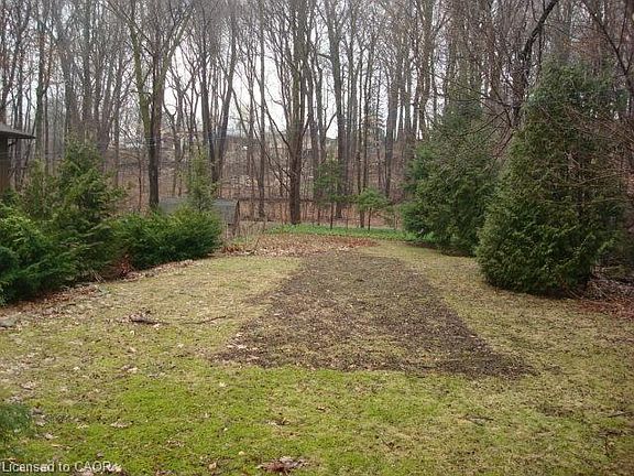 3rd image of 135 Glenforest Rd