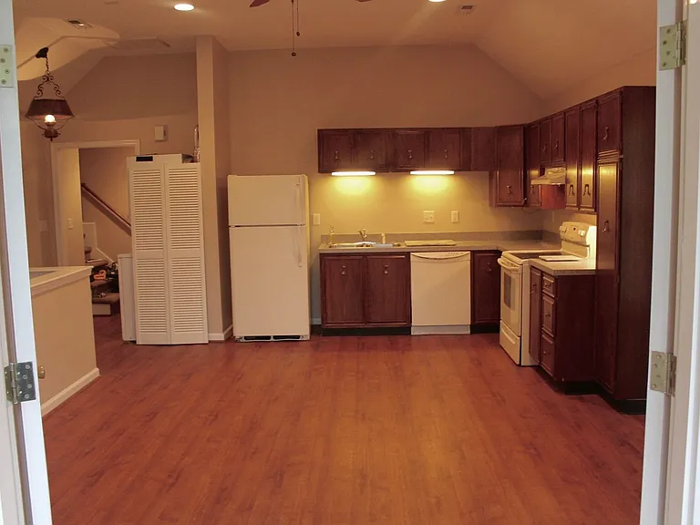 103 S Corwood Ave — Photo 14
