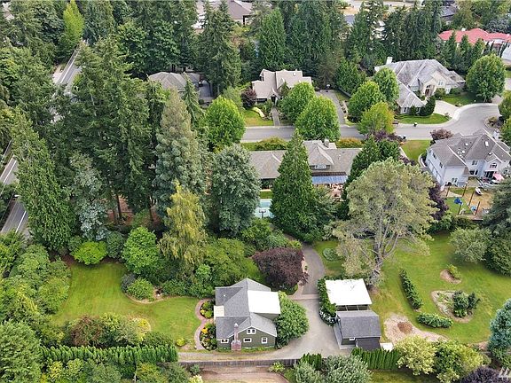 3rd image of 203 140th Ave NE