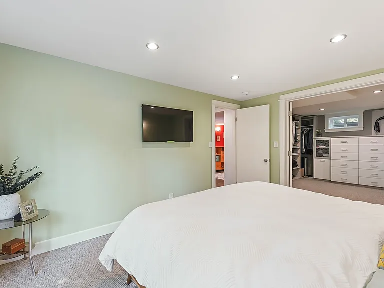 5530 SW Logan Ct — Photo 29