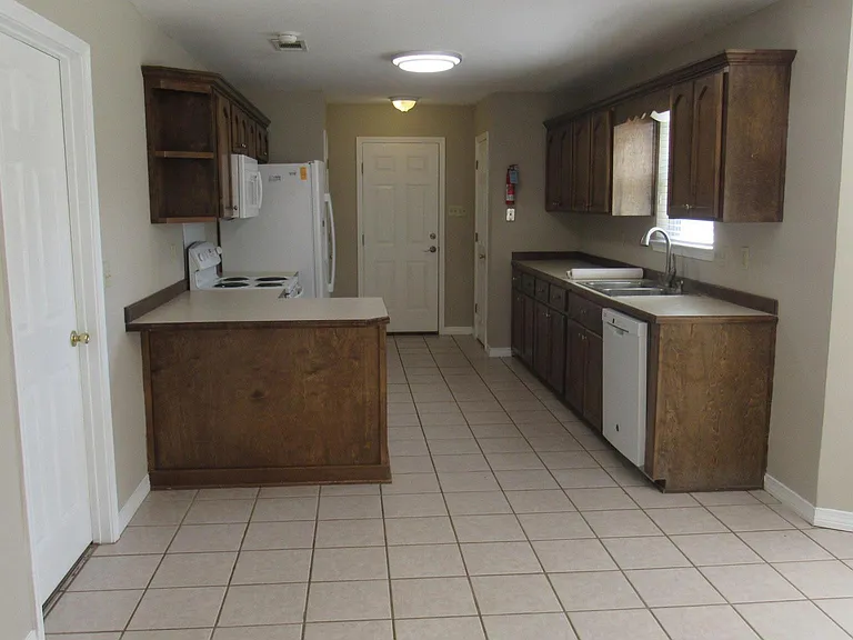 1700 Lake Mars Ave — Photo 8