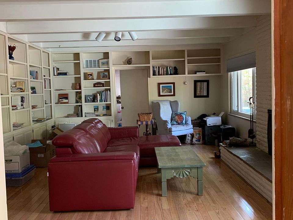 1st image of 1010 Los Arboles Ave NW