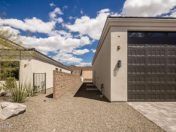 3rd image of 8003 Corte De Las Colinas