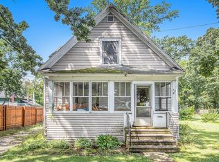 22 Hinman Ave S, Battle Creek, MI 49037