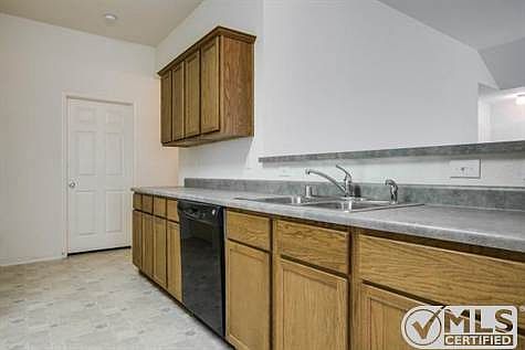 4th image of 13913 Walnut Canyon Ct