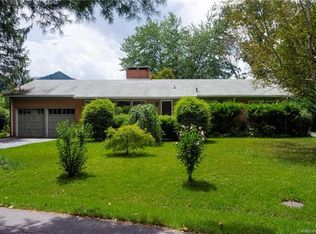 29 Overlook Ct, Waynesville, NC 28786