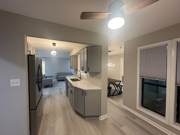 9400 Roberts Dr #7A — Photo 8