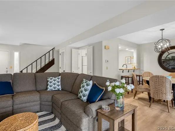 104 Canoe Ct, Osage Beach, MO 65065