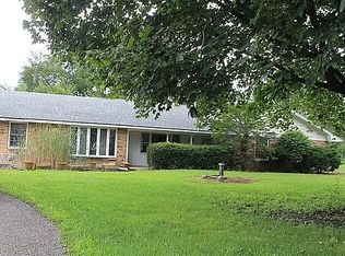 25310 W Wolfs Crossing Rd, Plainfield, IL 60585