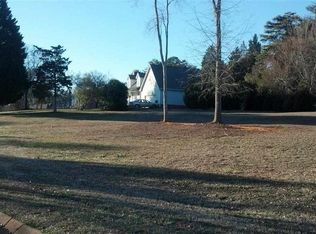 113 Fairway Dr, Pickens, SC 29671