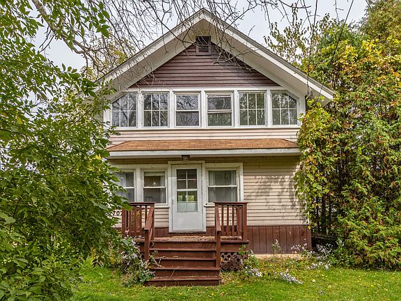 2nd image of 27079 W Park Ave