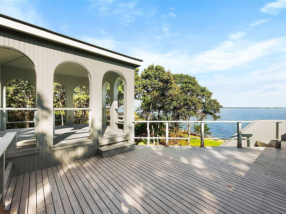1st image of 139 Ram Island Dr