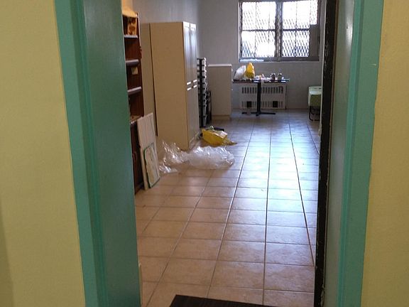 2nd image of 143-40 Roosevelt Ave Floor 1