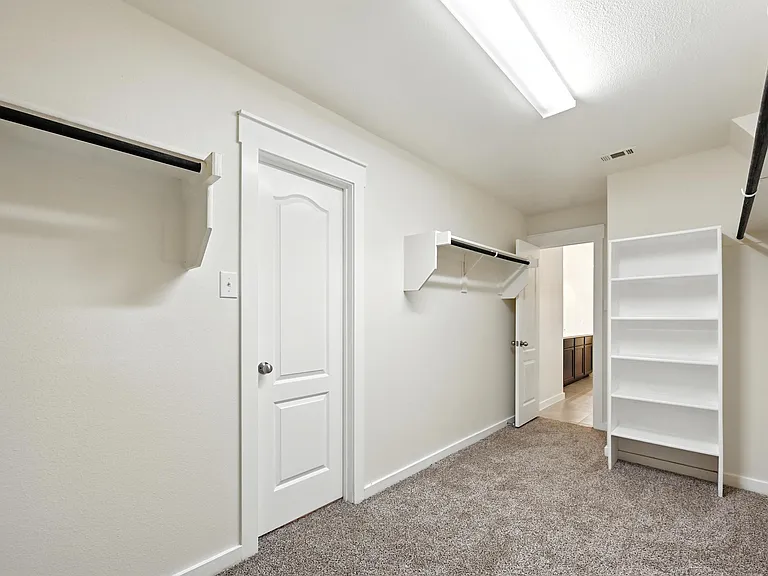 1581 Ferguson Dr — Photo 18