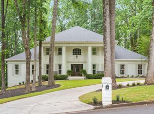 125 Classic Cv, Sandy Springs, GA 30350