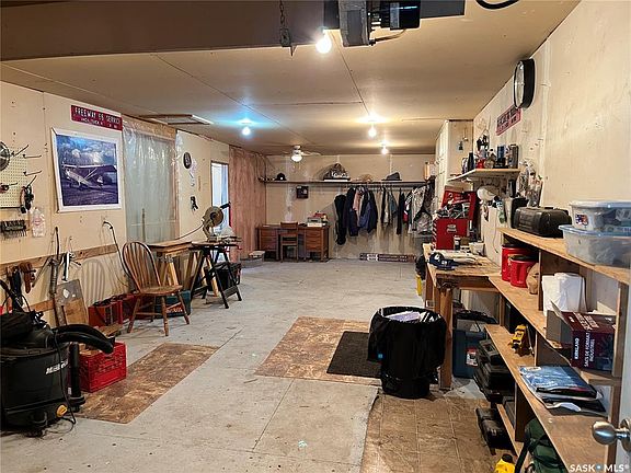 3rd image of 409 3rd STREET S