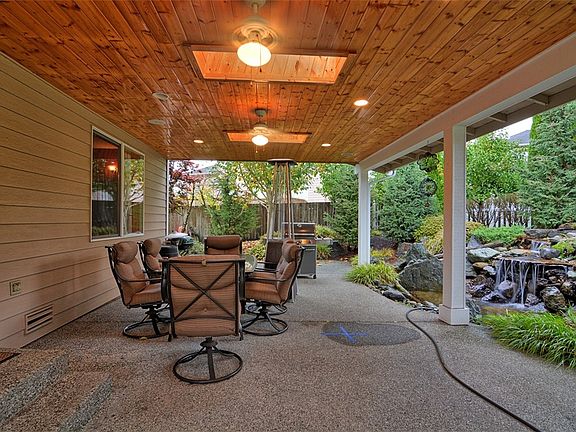 2nd image of 9523 83rd Ave NE