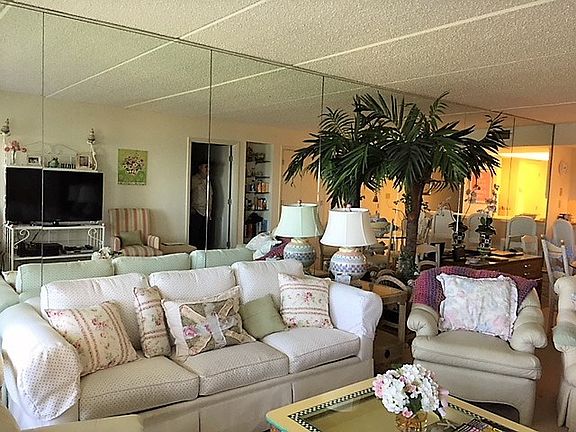 3rd image of 1816 Gulf Blvd #608