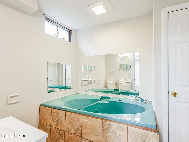 12024 Lavenia Ln — Photo 19