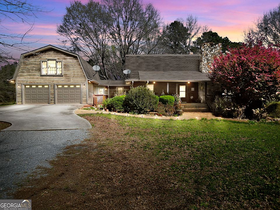 1st image of 330 Country Kitchen Rd