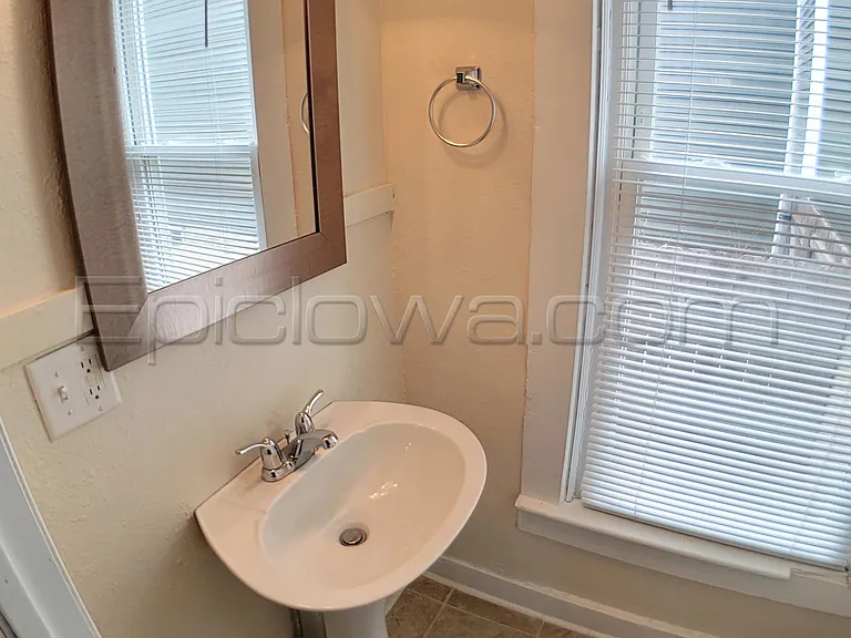 1001 C Ave NW — Photo 6