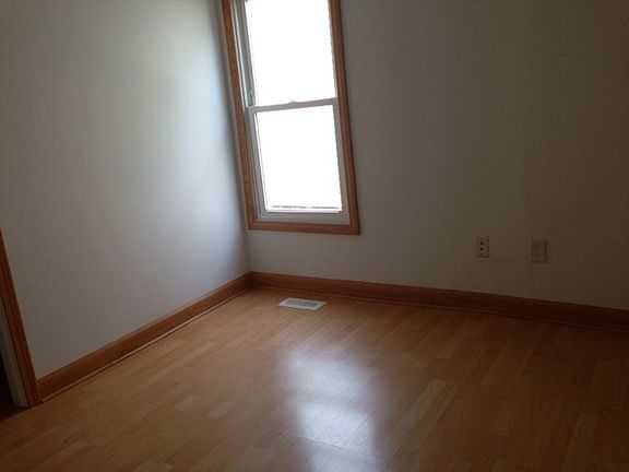 3rd image of 141 N Clinton Ave