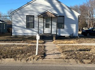 1802 W 7th St, Hastings, NE 68901