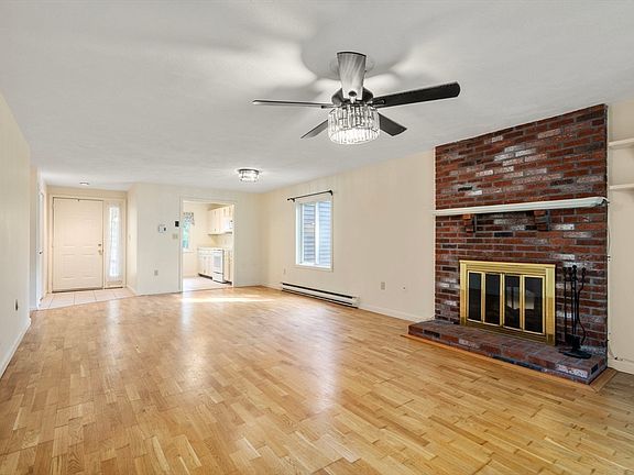 2nd image of 110 Highwood Dr