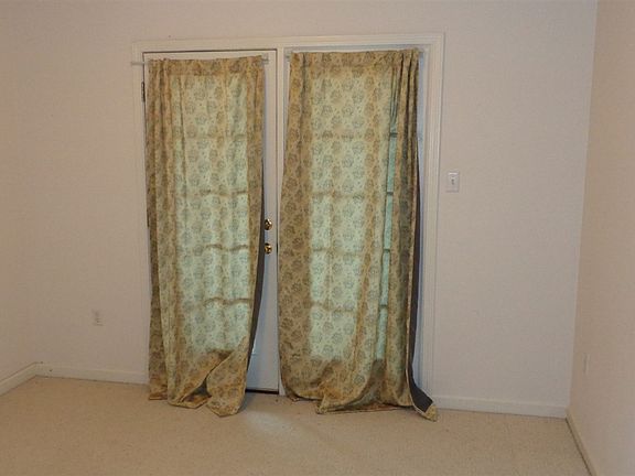 5th image of 180 Rain Lake Ln N