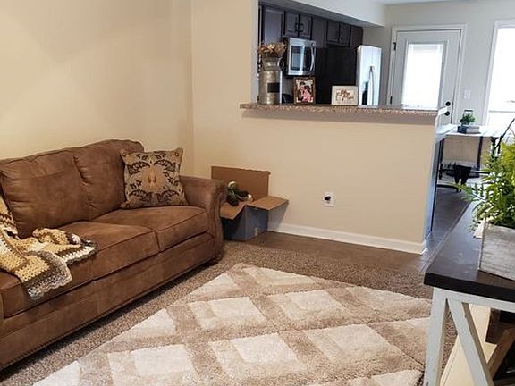 2nd image of 150 Fairview Ln #400-410