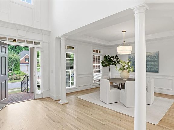 3rd image of 1359 Murrays Loch Pl NW