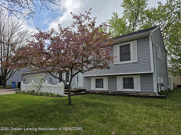 3rd image of 231 McGarry Dr