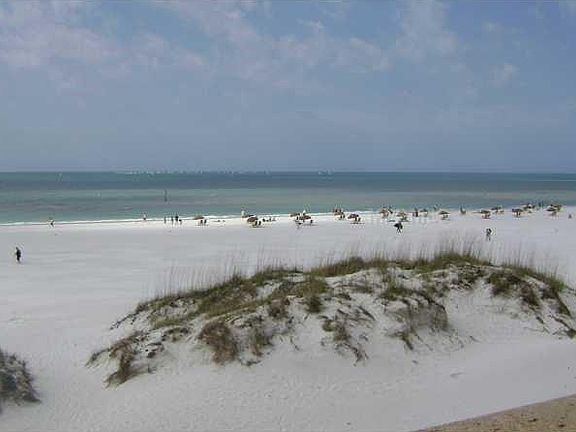 4th image of 202 Sand Key Estates Dr