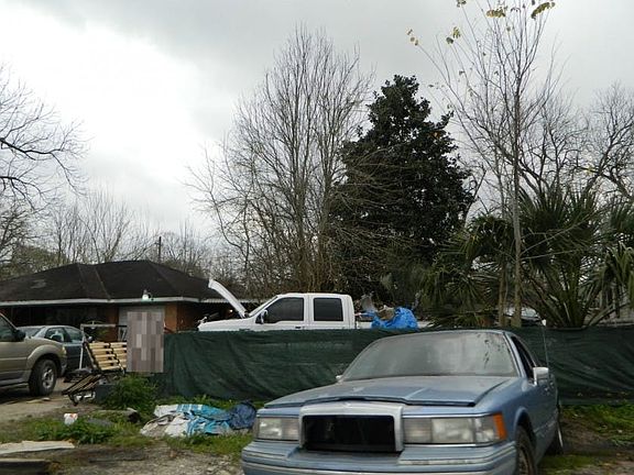 2nd image of 523 W Mierianne St